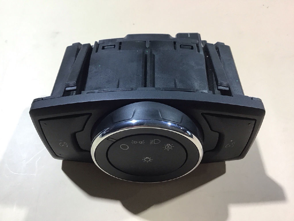 Headlight Switch photo 3