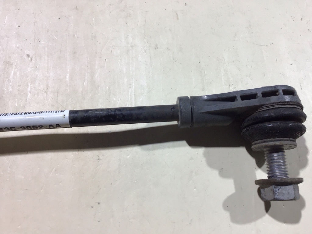 FRONT SWAY BAR LINKAGE photo 5