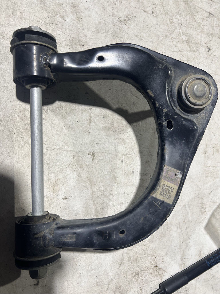 LEFT FRONT UPPER CONTROL ARM