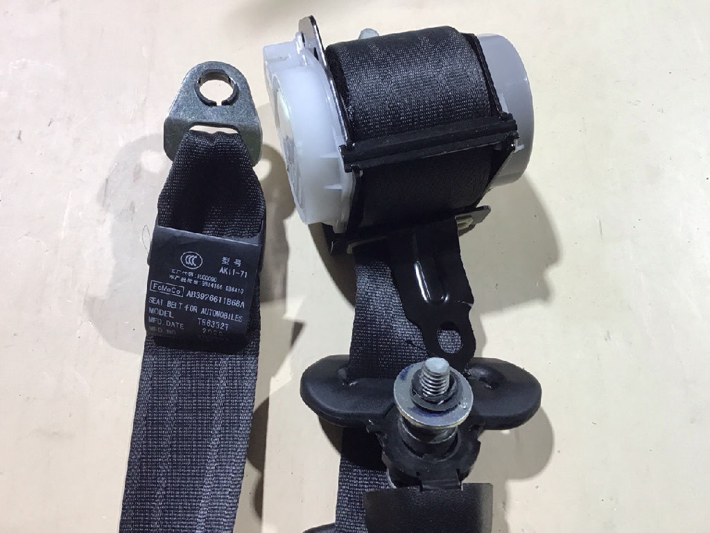 REAR SEAT BELT RHS & LHS, PX SERIES 1, 2 & 3 Dual Cab photo 3