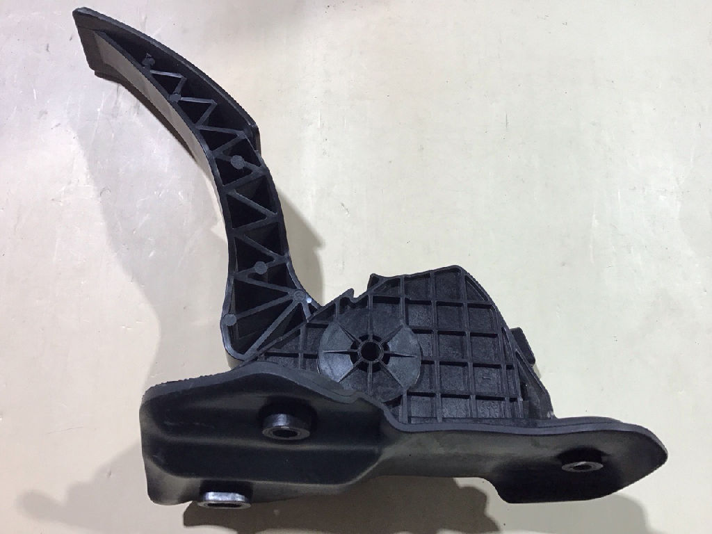 Accelerator Pedal photo 3