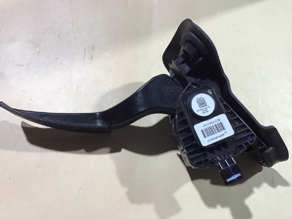 Accelerator Pedal photo 5