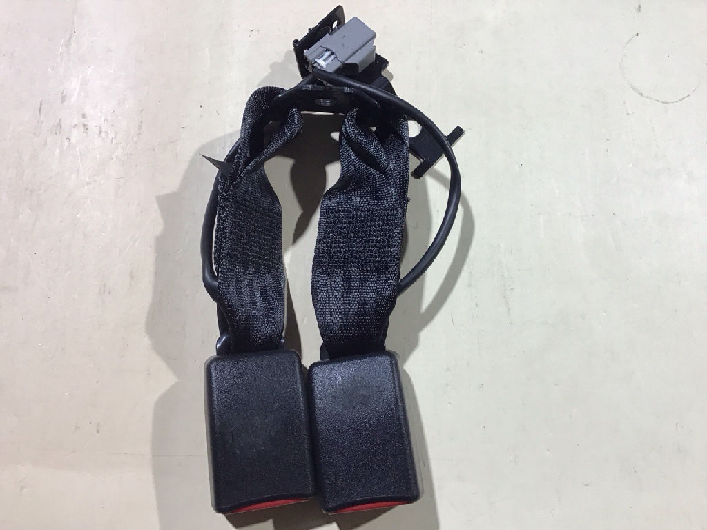 REAR TWIN SEAT BELT BUCKLE