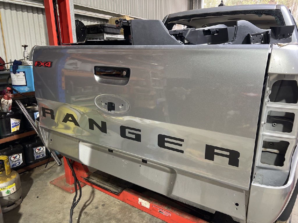 Tailgate - Aluminium Metallic