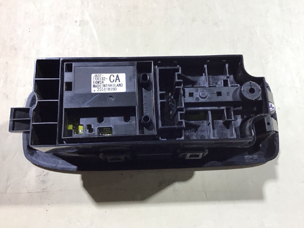 Power Master Window Switch photo 3