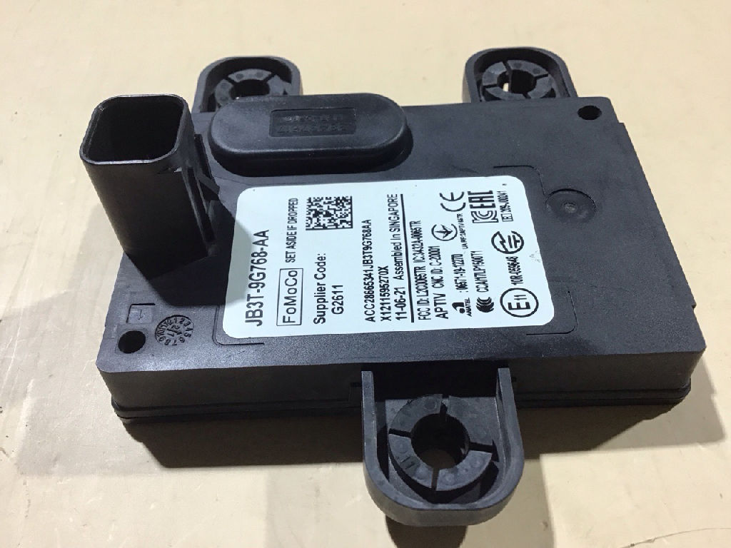 Radar Cruise Control Module CCM photo 3