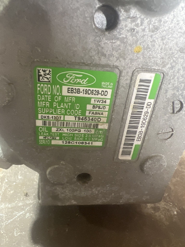 Air Conditioning Compressor photo 2