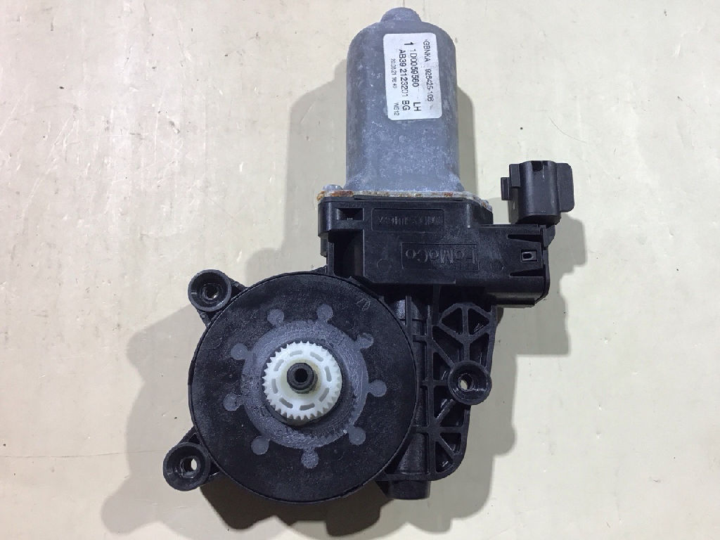 Electric Window Motor REG FRONT LEFT LHF photo 2
