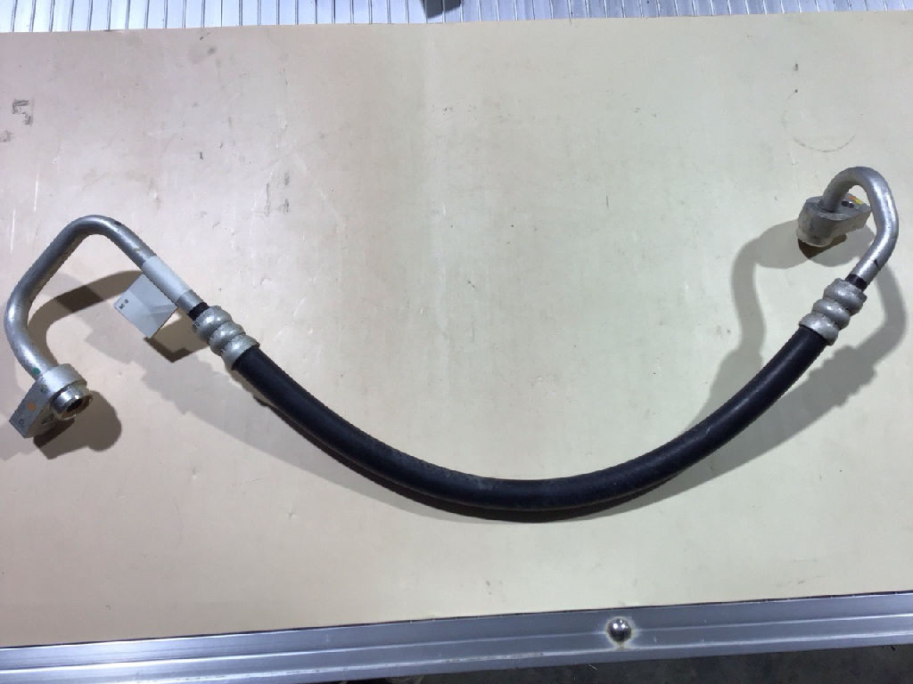 AIR CONDITIONING PIPE / LINE photo 4