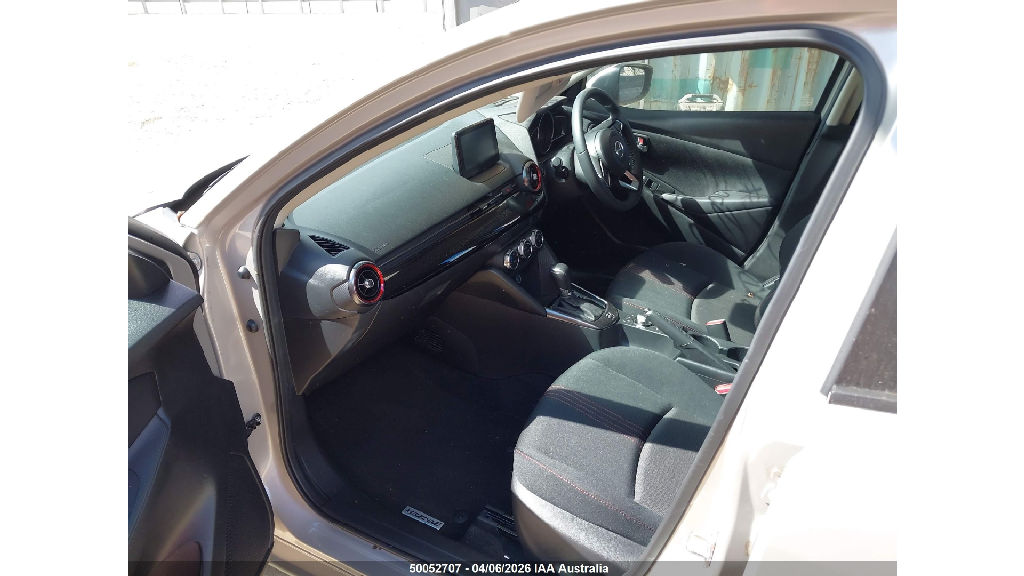 G15 2024 Mazda Mazda 2 photo 2