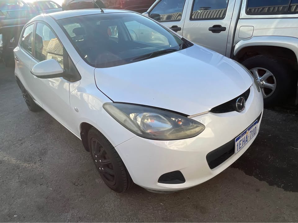 2009 WRECKING MAZDA 2