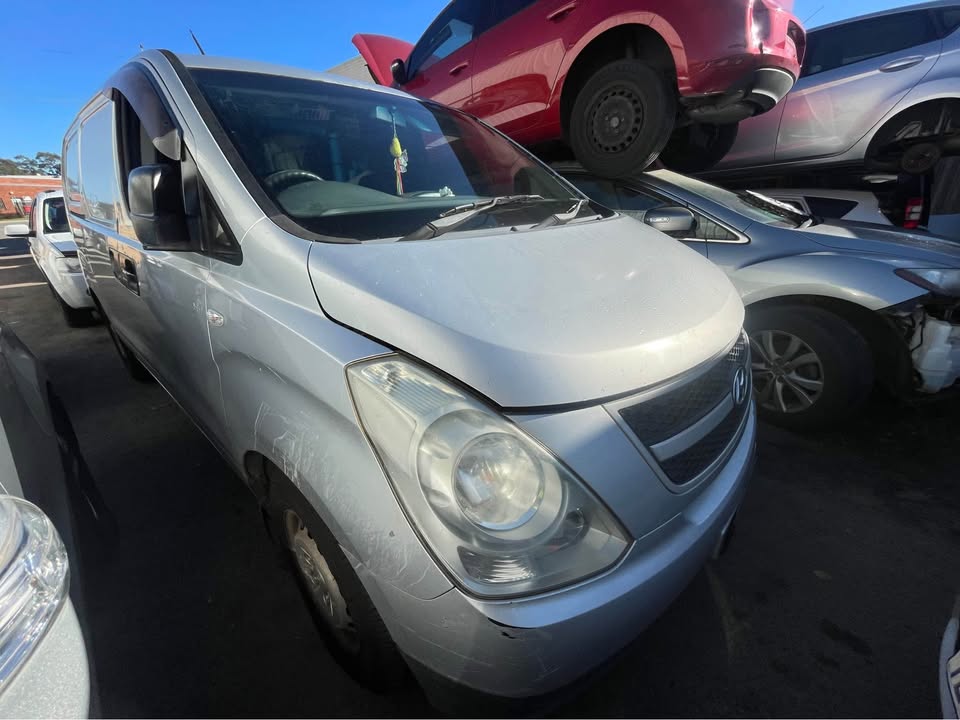2009 WRECKING HYUNDAI ILOAD