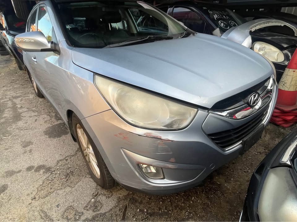 2010 HYUNDAI ix35