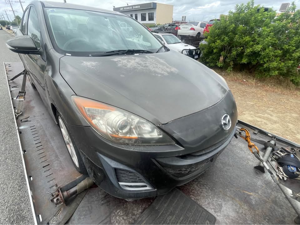 2010 MAZDA 3 SP25