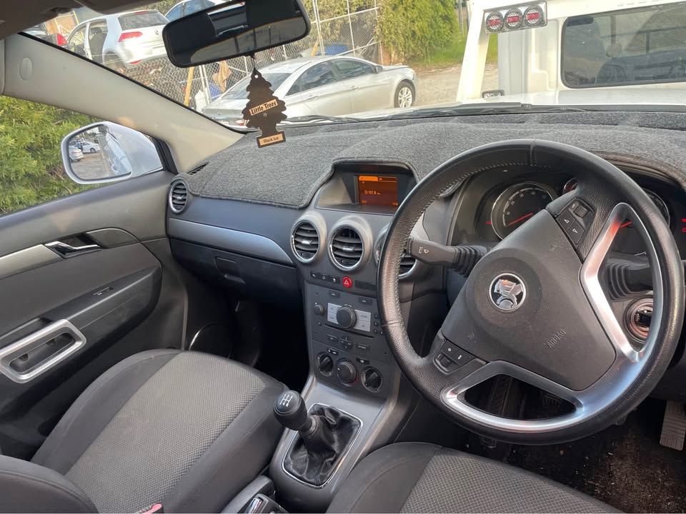 2010 HOLDEN Captiva photo 3