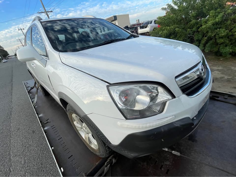 2010 HOLDEN Captiva photo 2