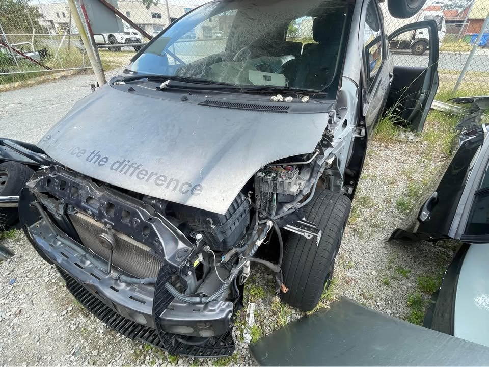 2009 WRECKING TOYOTA YARIS photo 2