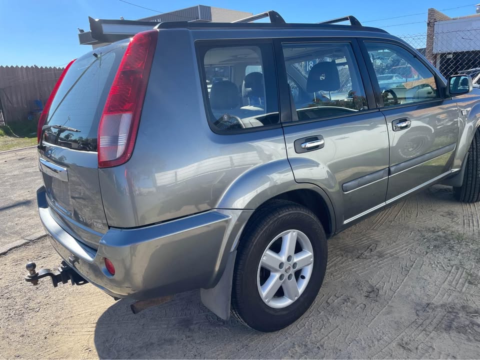 2006 WRECKING NISSAN X-TRAIL T30 photo 5