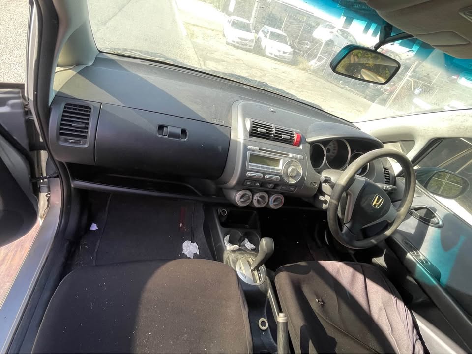 2006 Wrecking Honda Jazz photo 3