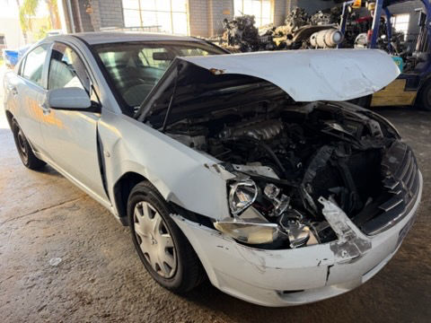 2006 Mitsubishi 380 photo 2