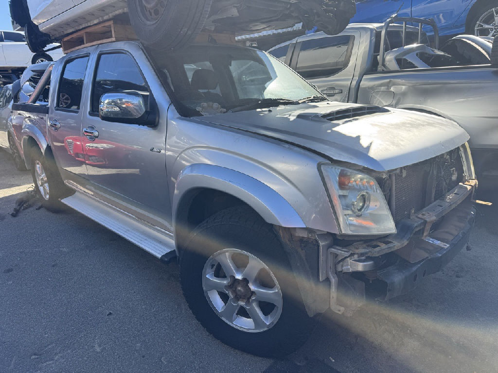2009 Isuzu D-Max photo 2