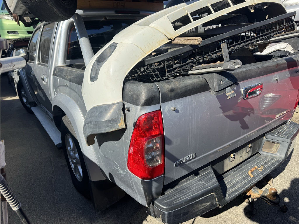 2009 Isuzu D-Max photo 4