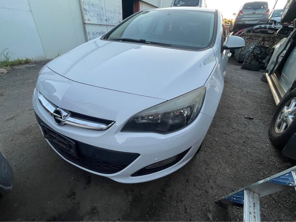 2012 OPEL ASTRA TURBO