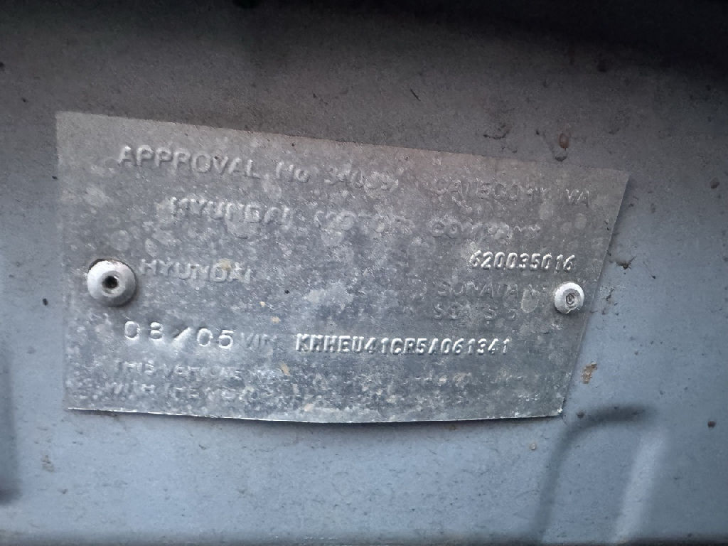 2005 Hyundai Sonata photo 8