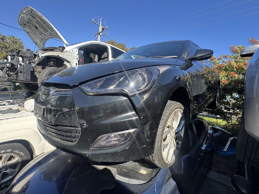 2012 Wrecking  Hyundai Veloster