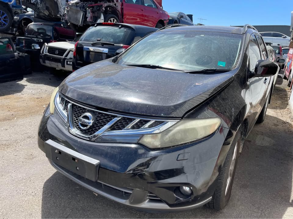 2011 NISSAN Mourano