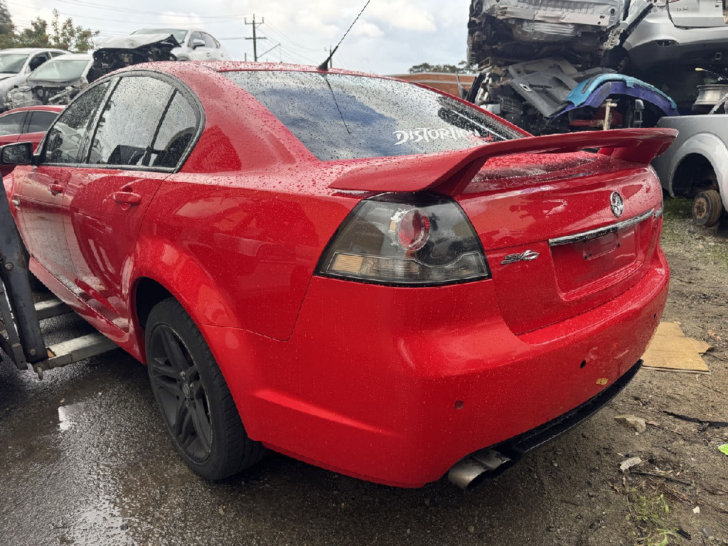 VE Series 2 Sv6 2011 Holden Commodore photo 4