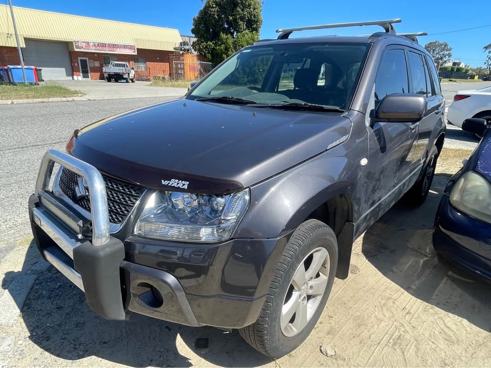 2011 SUZUKI Grand Vitara