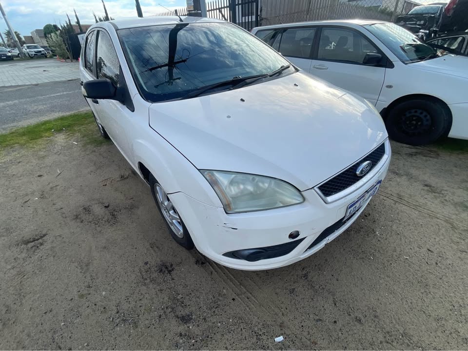 2008 WRECKING FORD FOCUS