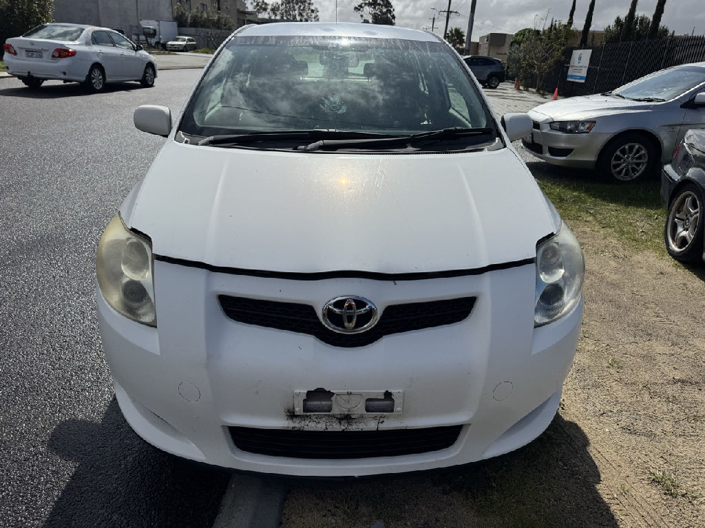 2007 Toyota Corolla photo 2
