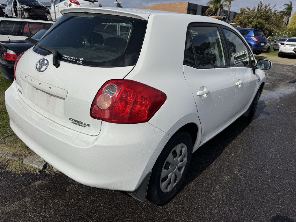 2007 Toyota Corolla photo 4