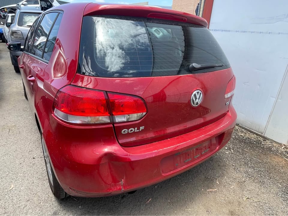 2011 VOLKSWAGEN GOLF MK6 photo 4