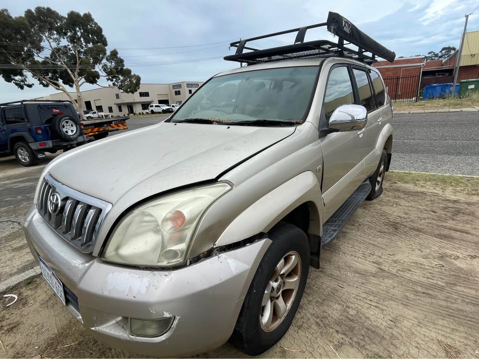 2005 WRECKING TOYOTA PRADO GRANDE