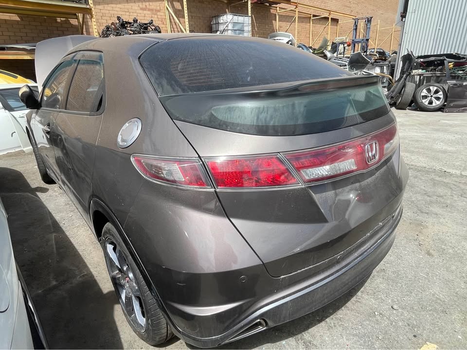 2010 HONDA Civic photo 4