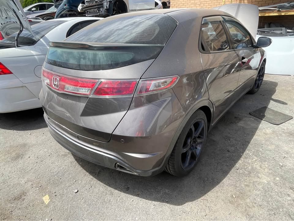 2010 HONDA Civic photo 5
