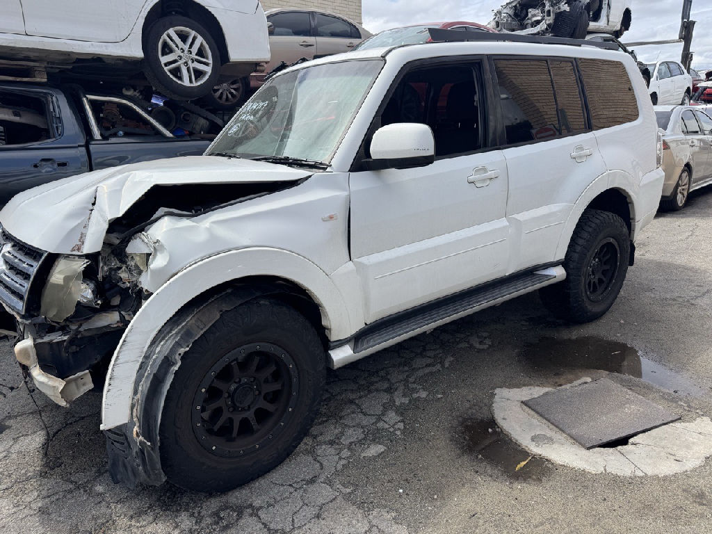 2010 Mitsubishi Pajero