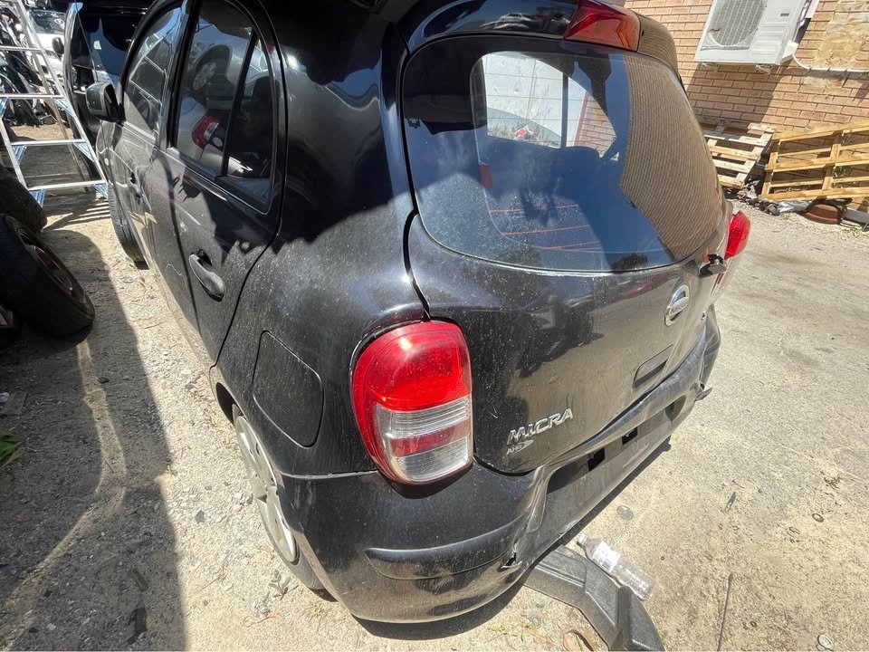 2011 NISSAN Micra photo 3