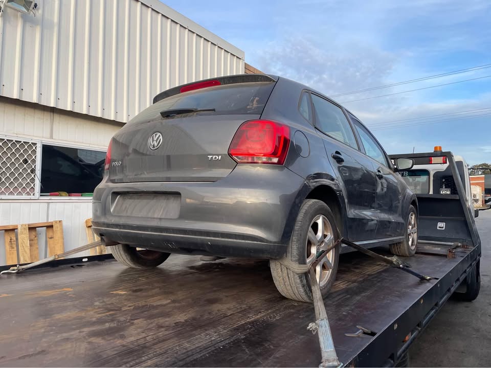 2011 VOLKSWAGEN Polo photo 4