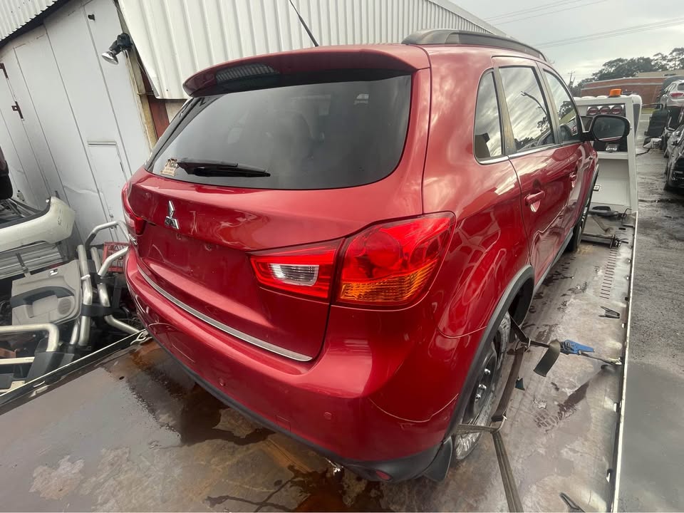 2015 MITSUBISHI ASX photo 4