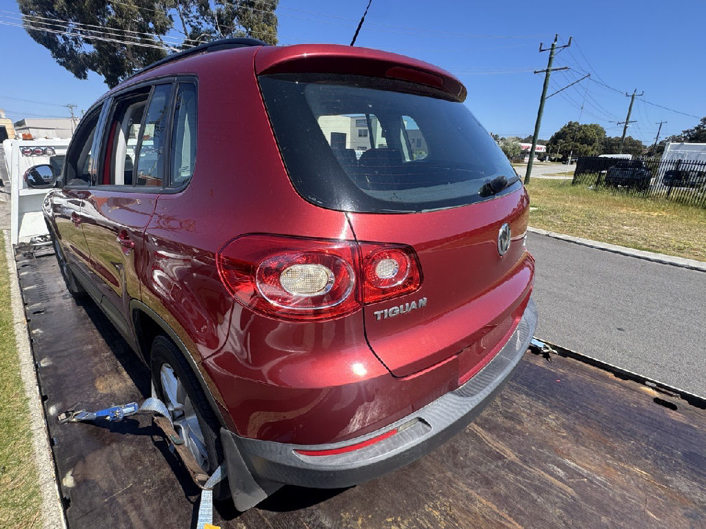 2010 Volkswagen Tiguan photo 6