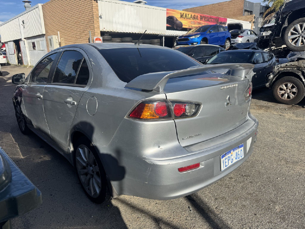 2010 Mitsubishi Lancer photo 6