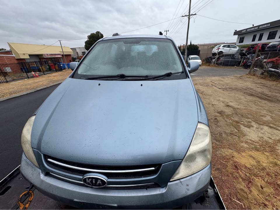 2007 WRECKING KIA CARNIVAL