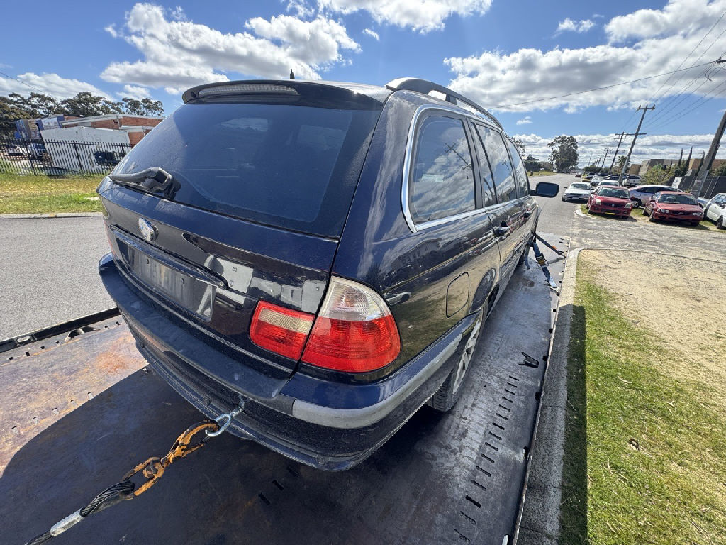 2003 BMW E46 photo 4
