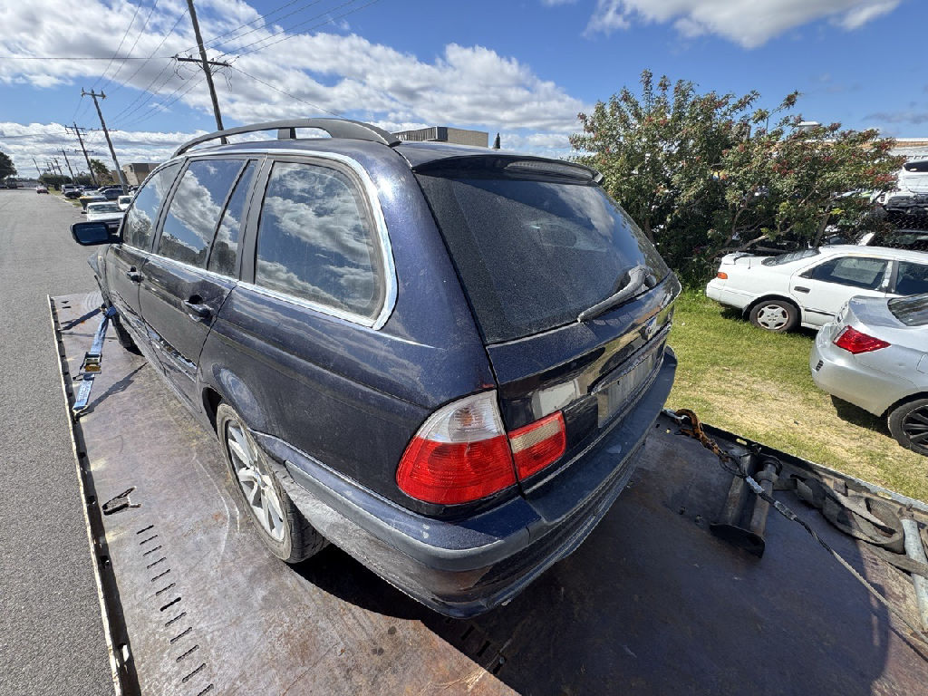 2003 BMW E46 photo 6