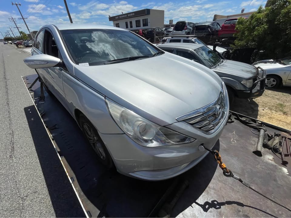 2011 HYUNDAI i45