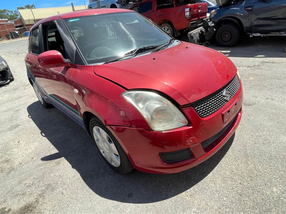 2010 SUZUKI Swift